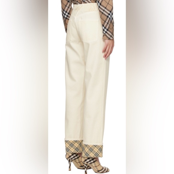 Burberry Off-White Rolled Cuff Jeans Side 6. (more like a size 2 US) - Picture 2 of 7